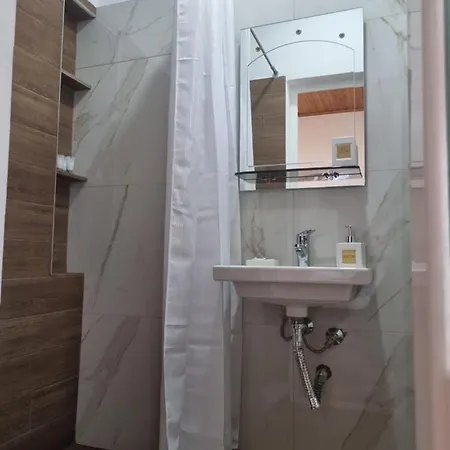 بيت شباب B Vishe *