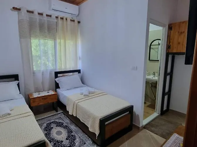 Auberge de jeunesse B Vishe Gjirokastër