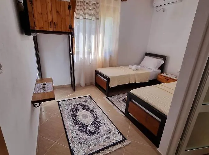 B Vishe Auberge de jeunesse