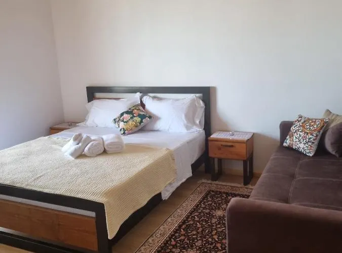 B Vishe * Gjirokastër